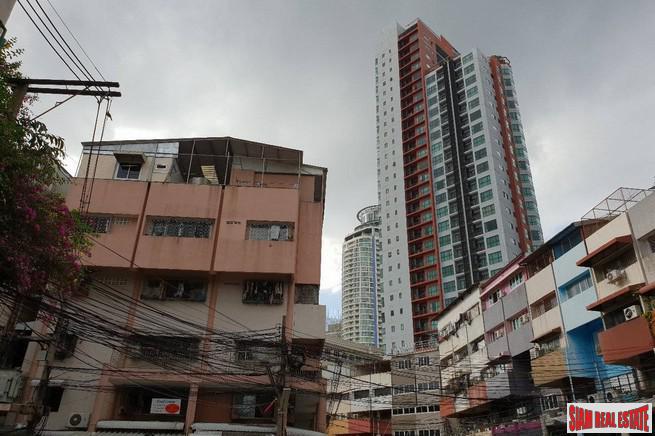 Excellent Business Investment Property with 20 Units in Phra Khanong-1