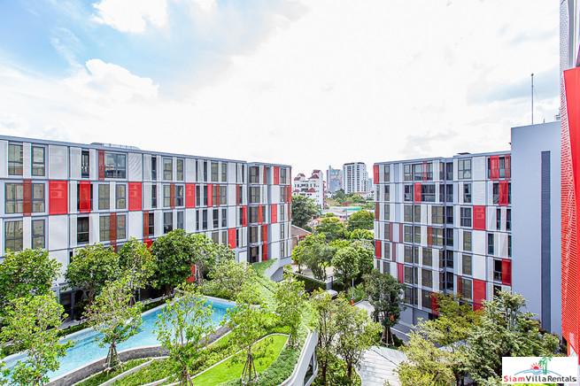 Taka Haus Ekamai 12 | Nicely Decorated and Fully Furnished Two Bedroom Condo for Rent-14