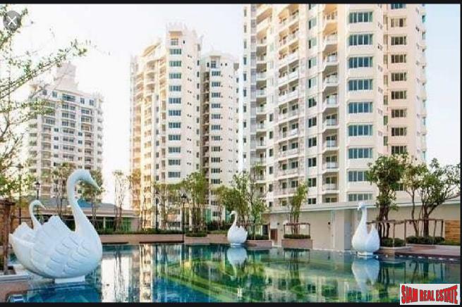 Supalai Wellington | Large 2 Bed Condo on 15th floor with Balcony at Huai Khwang-20
