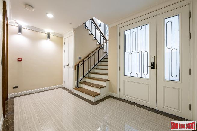 749 Residence | Luxury Town Home with Private Pool in Prime Location between Phrom Phong and Thong Lor-3