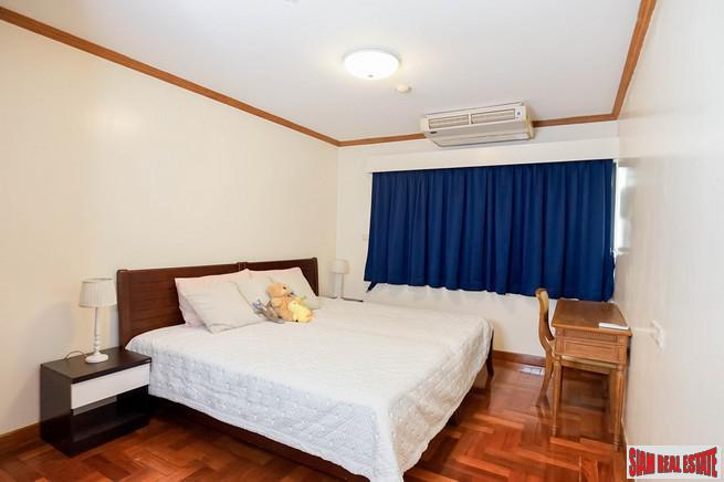 Liberty Park II | Spacious Two Bedroom Recently Decorated Condo for Sale in Nana-1