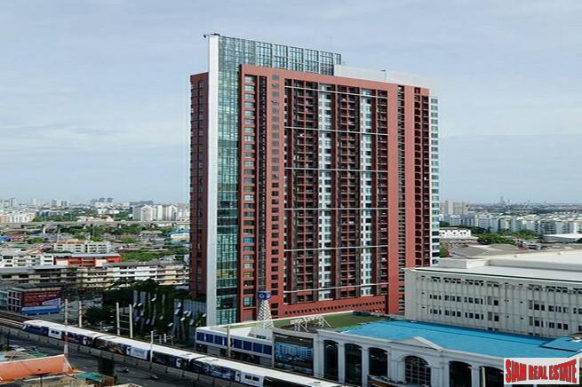 WYNE Sukhumvit | One Bedroom for Sale with Nice City and Pool Views in Phra Khanong