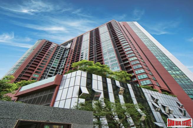 WYNE Sukhumvit | One Bedroom for Sale with Nice City and Pool Views in Phra Khanong-15
