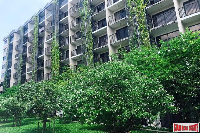 Blossom Condo @ Sathorn - Charoenrat | City and Temple Views from this New 2 Bed Corner Unit on the Top Floor-2