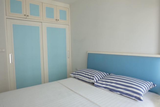 Aspire Rama 9 | Brightly Furnished One Bed Condo on 20th Floor with Closed Kitchen in Excellent Location of Rama 9-11