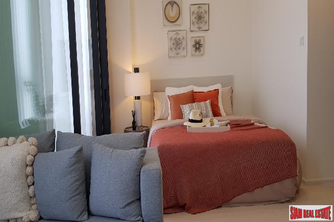 New Luxury High-Rise Newly Completed Next to BTS at Ratchayothin, Chatuchak - 1 Bed Units-16