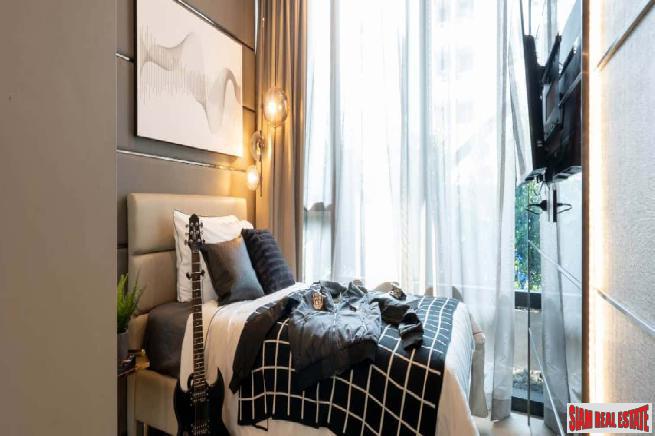 New Luxury High-Rise Condo with Amazing Facilities next to Santiphap Park and close to BTS Victory Monument - 1 Bed Units-4