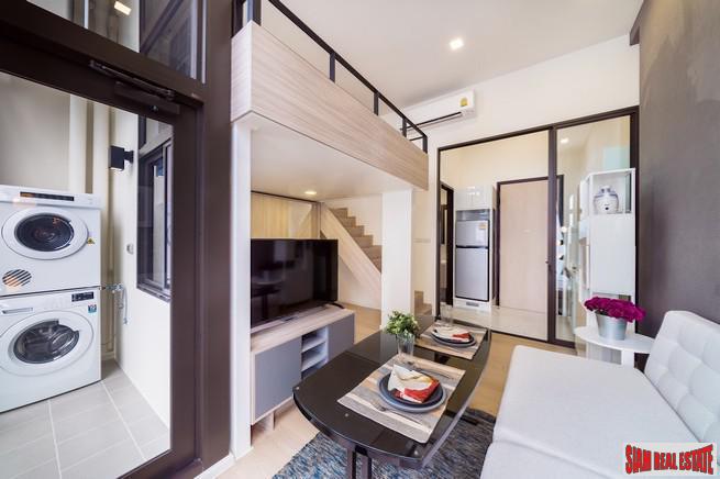 Chewathai Residence Asoke | Brightly Decorated City View Condo with Loft-style Bedroom near MRT Rama 9-6