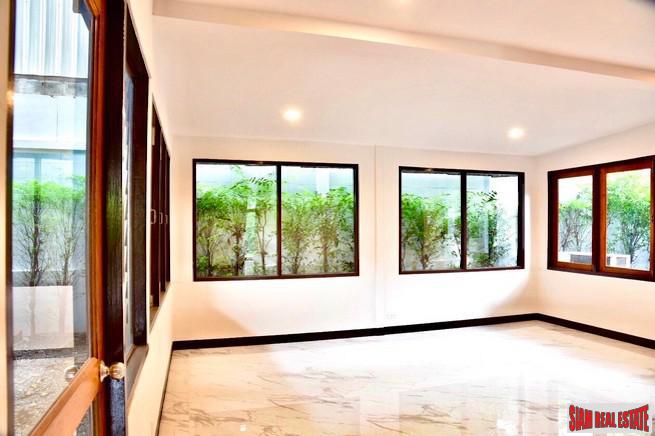 Three Bedroom Stand Alone House for Rent Five Minutes from BTS Thong Lo - Pet Friendly & Large Garden!-3