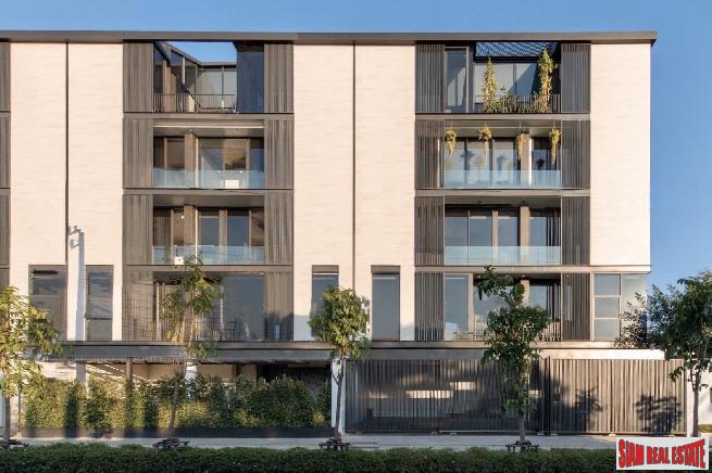 Luxury Development of 5 Newly Completed 5 Storey Home Offices at Phatthanakan, Suan Luang-0