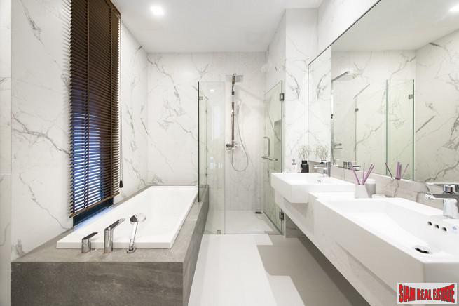 Secure Estate of Luxury Town Homes in Construction at Sukumvit 101, Phunnawithee-2