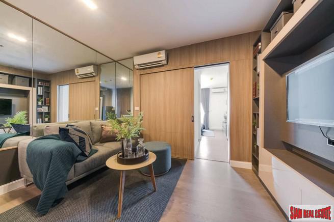 New Ready to Move in High-Rise Condo in Excellent Location of Asoke - Ratchada - Guarantee Return 5% NET for 8 Years and 8% Discount!-4