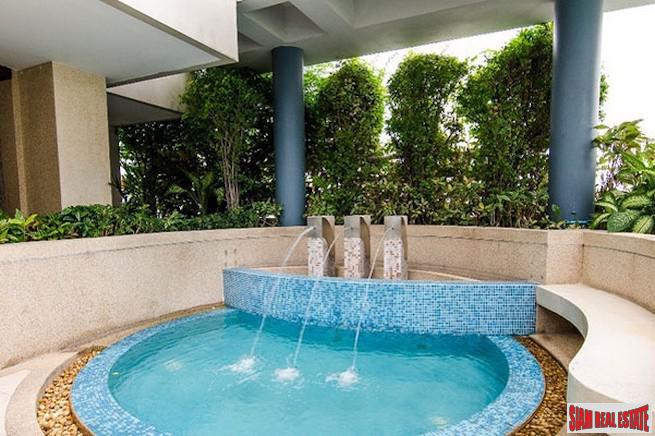 Baan Siri 31 | Reduced price Large Newly Refurbished Two Bedroom Corner Condo for Sale in Phrom Phong-12