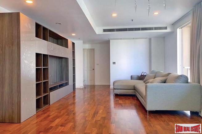 Baan Siri 31 | Reduced price Large Newly Refurbished Two Bedroom Corner Condo for Sale in Phrom Phong-1