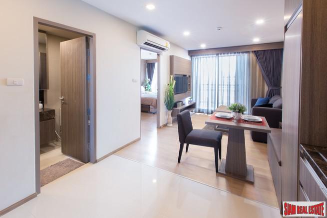 Low-Rise Quality Condo at Soi Thong Lor with Roof Facilities, close to Phetchaburi Road - 2 Bed Units-2