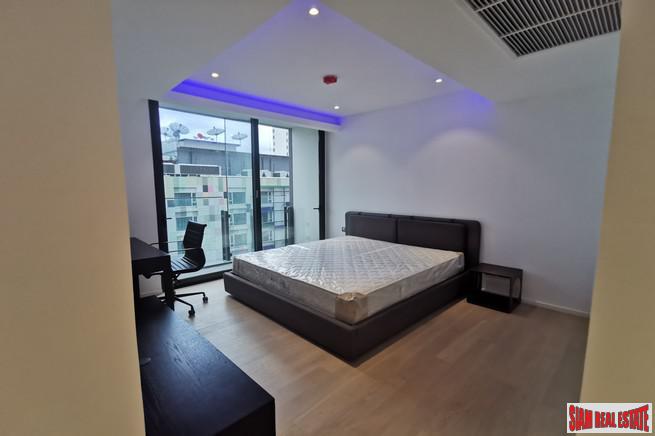 Circle Sukhumvit 11 | Newly Built Luxury High-Rise Condo at Sukhumit 11, BTS Nana - 2 Bed Unit - 15% Discount and Fully Furnished!-9