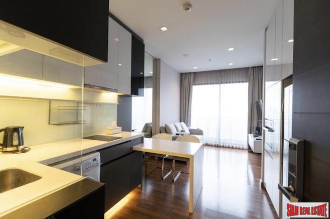 Ivy Ampio | Contemporary One Bedroom Ratchadaphisek Condo for Sale with Unblocked City Views-6