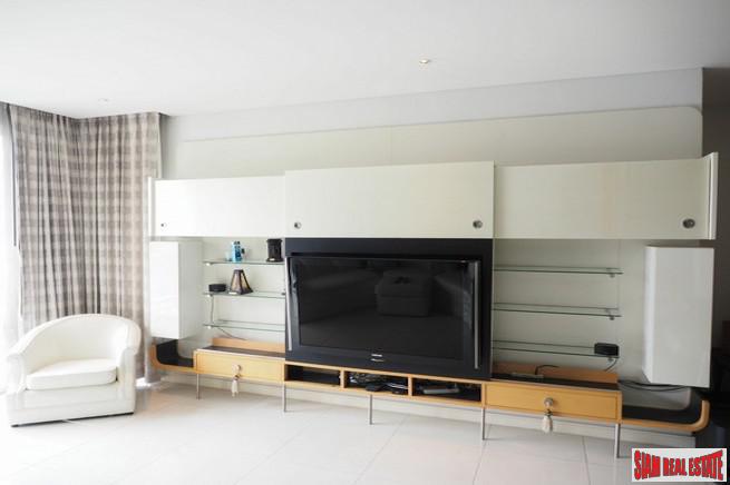 Fullerton Sukhumvit | Two Bedroom Private Corner Condo with City Views for Sale in Thong Lo - Pet Friendly!-10