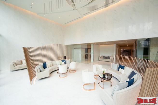 The Room Sukhumvit 69 | One Bedroom Condo for Sale with Pool Views and 100 m. to BTS Thong Lo-1