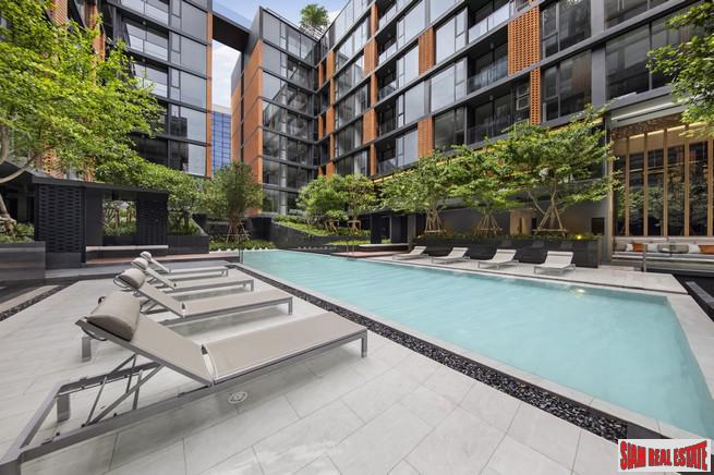 Newly Completed High Quality Low-Rise Condo with Excellent Facilities close to BTS Ekkamai - 1 Bed Plus Units-2