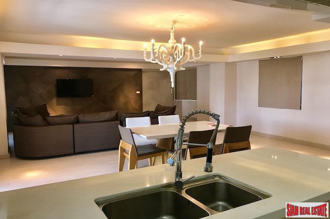 Royal Castle Sukhumvit 39 | Renovated Three Bedroom Condo for Sale in the Heart of Sukhumvit 39-5