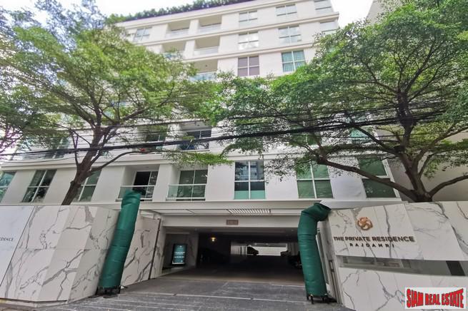 Luxury Low-Rise Freehold Residence Ready to Move in at the Exclusive Area of Ratchadamri, Lumpini - 2 Bed Units