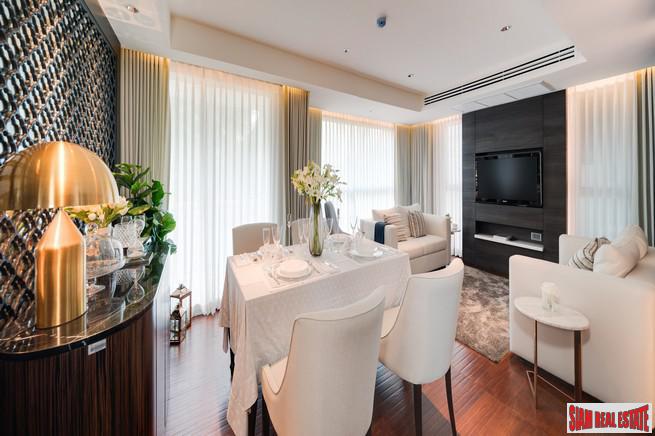 Luxury Low-Rise Freehold Residence Ready to Move in at the Exclusive Area of Ratchadamri, Lumpini - 2 Bed Units-11