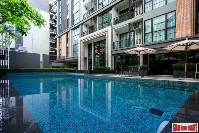 Ready to Move in Luxury Low-Rise Condo at Soi Langsuan, 250 Metres to BTS Chidlom, Lumphini - 2 Bed Units - Only 2 Units Left!-0
