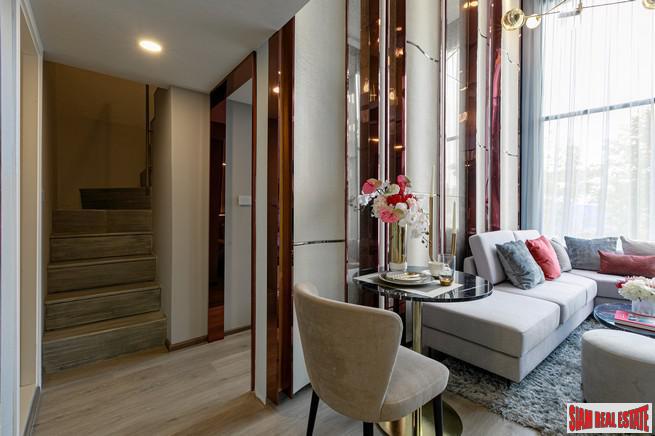 Pre-Sale of Hot New Luxury High-Rise Condo of Loft Units at the New Central Business District next to MRT Huai Khwang - 2 Bed Loft Units - Free Full Furniture and Discount!-29
