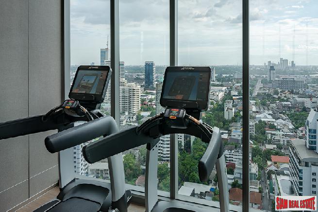 Newly Completed Ultra Luxury High-Rise at Sukhumvit 26, Phrom Phong - 3 Bed Units-20