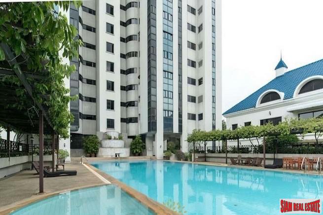 Kiarti Thanee City Mansion | Two Storey Three Bedroom Pet Friendly Duplex for Sale in Asok-0