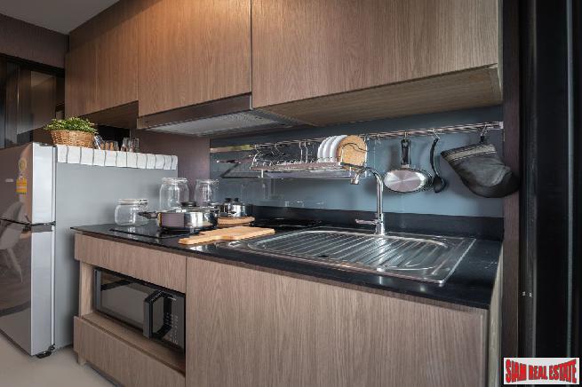 Newly Completed High-Rise Riverside Fully Furnished Condos at Charoen Nakhon, Bangkok - 1 Bed Units-5