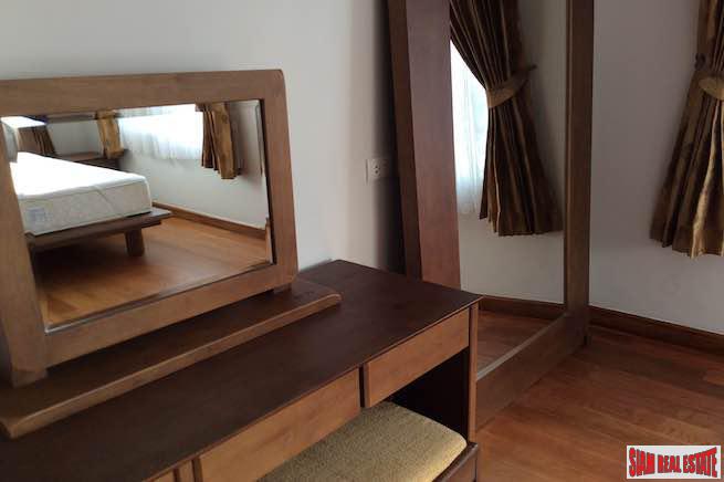 The Rise Sukhumvit 39 | Two Bedroom with Pool View in a Phrom Phong Low Rise Condo-7