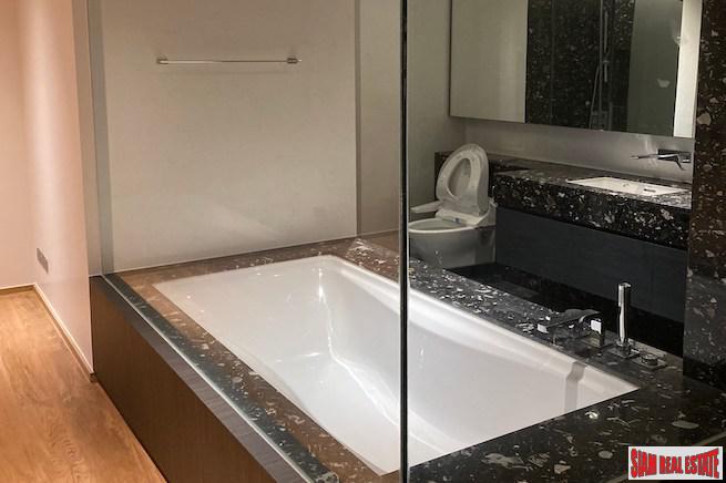 Beatniq Sukhumvit 32 | Two Bedroom + 1 Study room Condo for Rent with Unblocked City Views in Thong Lo-13