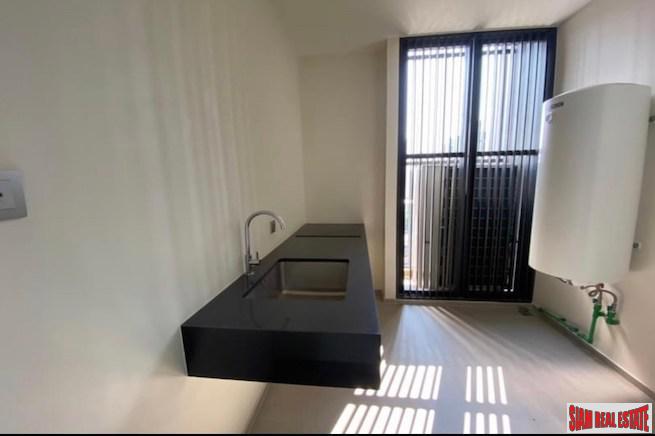 Beatniq Sukhumvit 32 | Two Bedroom + 1 Study room Condo for Rent with Unblocked City Views in Thong Lo-17