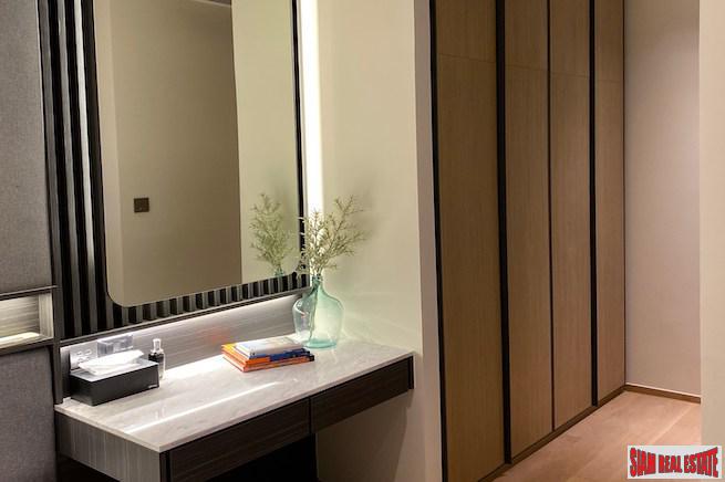 Beatniq Sukhumvit 32 | Elegantly Furnished One Bedroom Condo with Great City Views for Sale in Thong Lo-11
