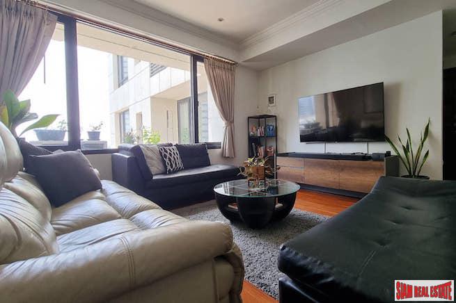 Baan Piya Sathorn | Large Two Bedroom Corner Unit for Sale only 10 Minutes from Lumpini Park-3