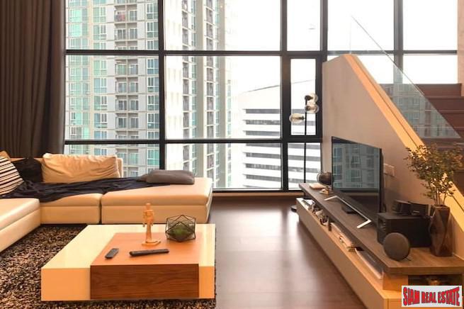 Ivy Ampio Condominium | Elegant Three Bedroom Duplex for Sale on Fantastic Ratchadapisek Road-0