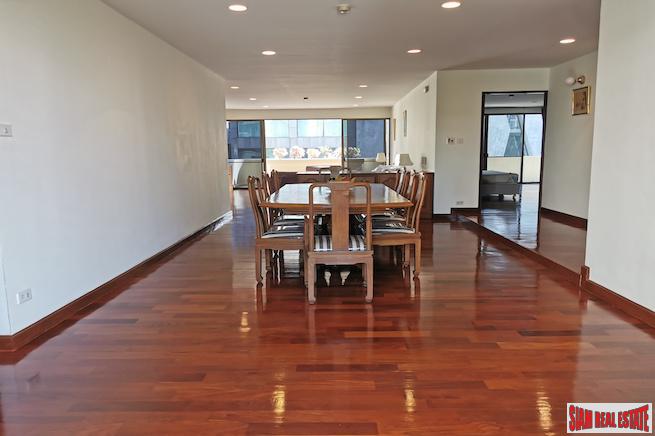 Spacious Two Bedroom Apartment for Rent with Two Balconies in Low Density Building - Phrom Phong-14