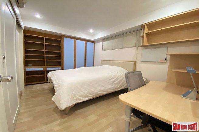 Royal Castle Sukhumvit 39 | Spacious Three Bedroom Condo with Built-in Furniture for Rent in Phrom Phong-6