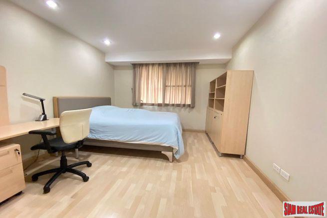 Royal Castle Sukhumvit 39 | Spacious Three Bedroom Condo with Built-in Furniture for Rent in Phrom Phong-8