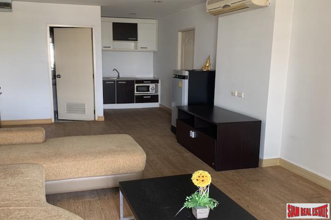 S Condo Sukhumvit 50 | Spacious Two Bedroom Condo for Sale in a Low-Rise Building - Onnut-2