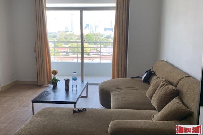 S Condo Sukhumvit 50 | Spacious Two Bedroom Condo for Sale in a Low-Rise Building - Onnut-4