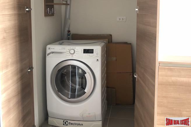 Rhythm Sathorn | Furnished Two Bedroom Condo with Beautiful City Views for Rent in Sathorn-12