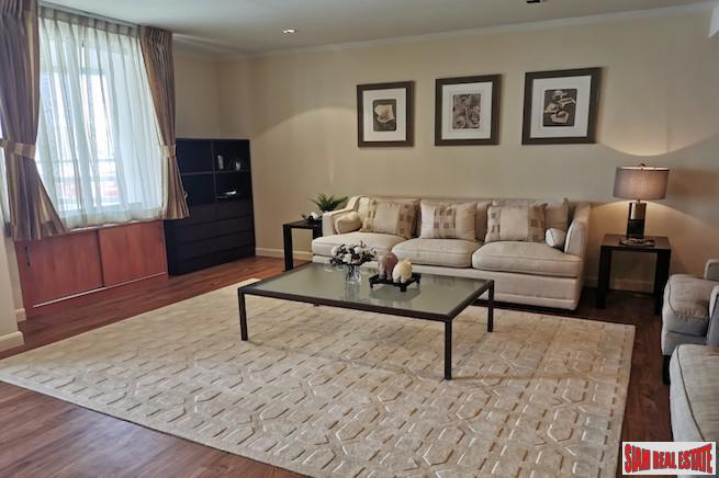 Las Colinas | Elegant & Spacious Two Bedroom Condo for Rent in Asoke