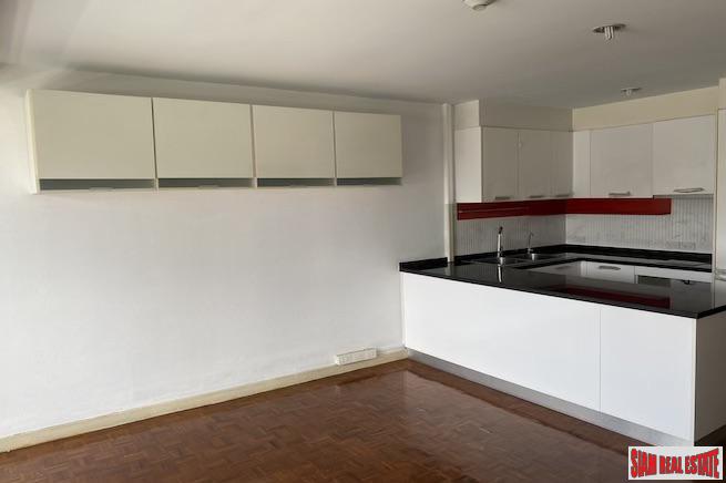 Baan Sukhumvit 36 | Two Bedroom with Unblocked Views for Sale in Thong Lo - Perfect for Renovation-8