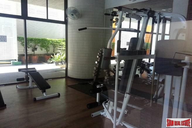 Richmond Palace Condominium | Bright & Peaceful Three Bedroom Corner Unit for Sale in Phrom Phong-21