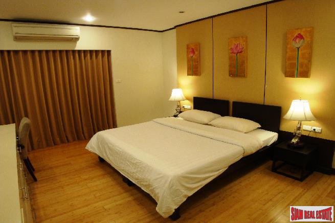 Saranjai Condominium | Impressive 3 Bedroom Sukhumvit Condo with Scenic Roof Garden-8