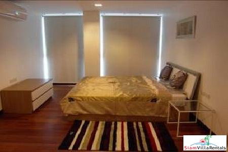 Serene environment, convenient location on Sukhumvit 55, Thong lo skytrain station-3