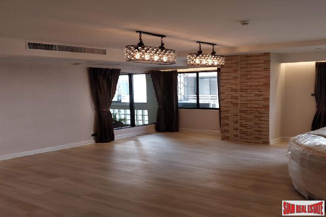 Casa Viva | Newly Renovated Stunning 3 Bed Corner Unit Condo at Ekkamai Soi 12-28